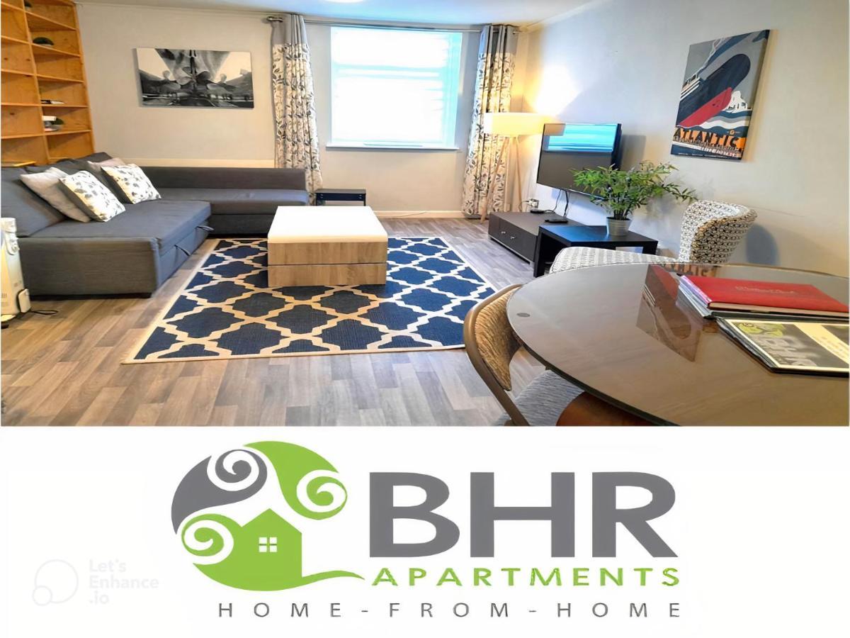 Appartement Excellent Location - Centre - Parking - 4 Beds -2 Bedrooms *