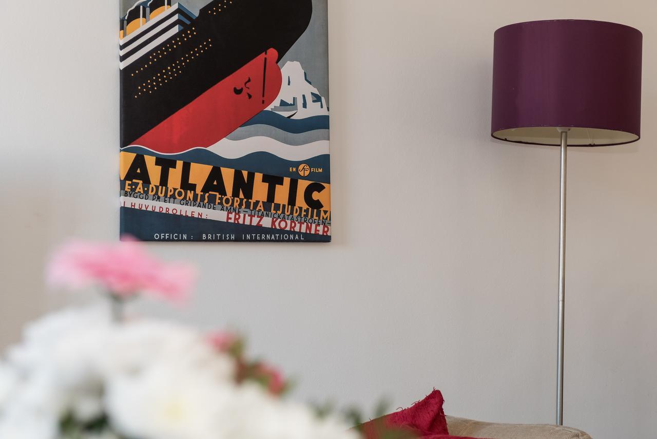 Excellent Location - Centre - Parking - 4 Beds -2 Bedrooms Appartement